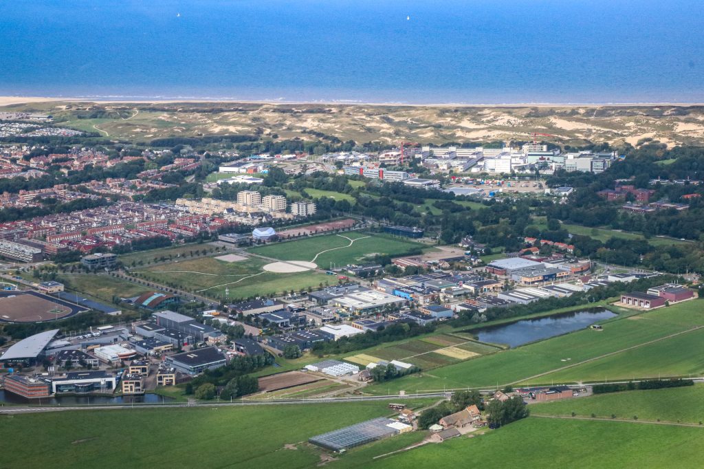 Luchtfoto Basecamp, het hart van de NL Space Campus