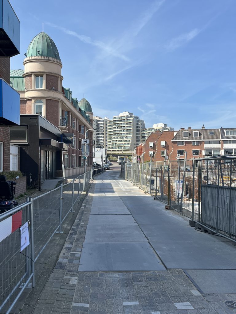 Foto straat rondom het bouwproject de Maarten Kruytstraat